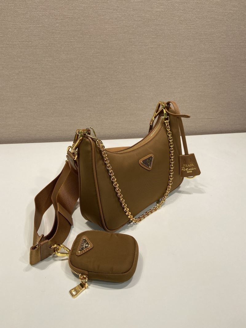 Pra*a waist chest packs